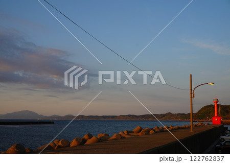 新潟県　出雲崎魚港　海　日本海　釣り　船 122762837