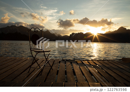 A beauty of Cheow Lan Dam or Rajjaprabha Dam Reservoir is in Khao Sok National Park in Surat Thani, Thailand 122763598