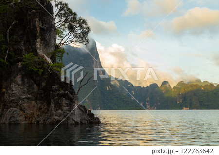 A beauty of Cheow Lan Dam or Rajjaprabha Dam Reservoir is in Khao Sok National Park in Surat Thani, Thailand 122763642