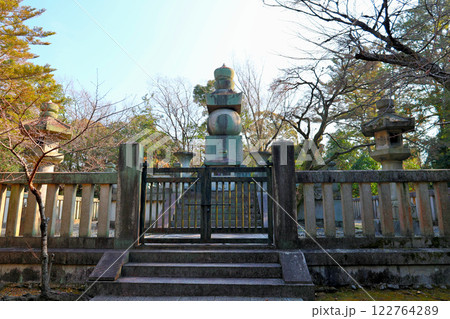 豊国廟　豊太閤廟　阿弥陀ヶ峰　陵墓（石造五輪塔） 122764289
