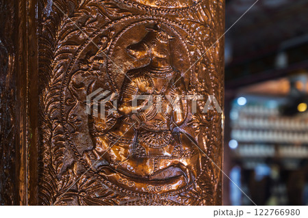 Decorated pillar of Gangaramaya Temple, Colombo 122766980