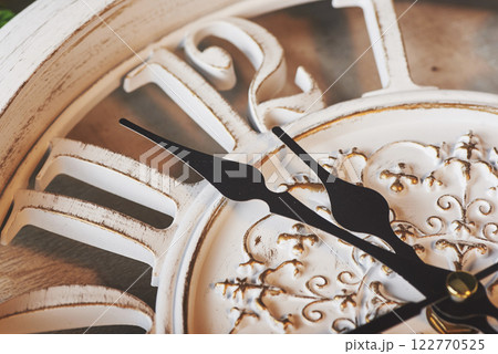 Happy New Year at midnight 2018, Old wooden clock 122770525