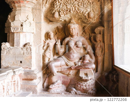 エローラ石窟寺院群　ジャイナ教石窟群　世界遺産　インド　西インド 122772208