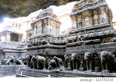 エローラ石窟寺院群 世界遺産 ヒンドゥー教石窟群 インド エローラ石窟寺院群 世界遺産 ヒンドゥー教石窟群 インド 122772210