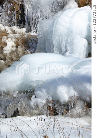 牛伏川のフランス式階段工 凍てつく冬 牛伏川のフランス式階段工 凍てつく冬 122772318