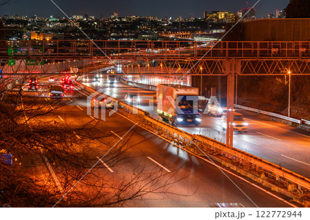 《東京都》交通物流イメージ・東名高速《東京インター付近》 122772944