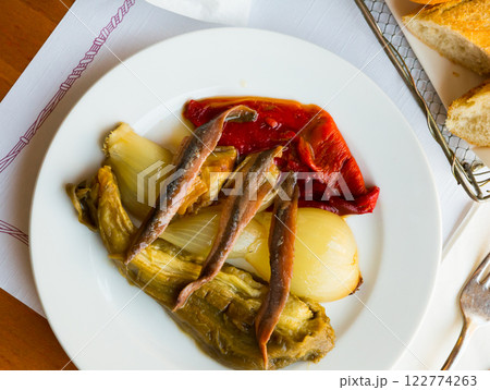Spanish dish Escalivada con anchoas 122774263