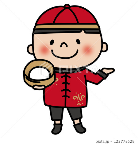 チャイナ服を着てせいろを持って案内する子供（男の子） 122778529