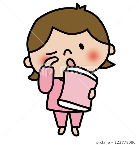 パジャマを着た眠そうな子供（女の子1） 122779086