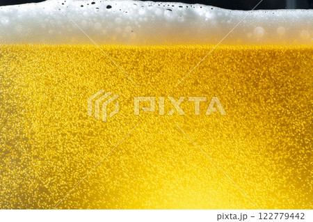 最高にうまい生ビールを注ぐ 最高にうまい生ビールを注ぐ 122779442