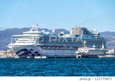 摩周丸と並ぶ豪華客船、ダイヤモンド・プリンセス 摩周丸と並ぶ豪華客船、ダイヤモンド・プリンセス 122779857