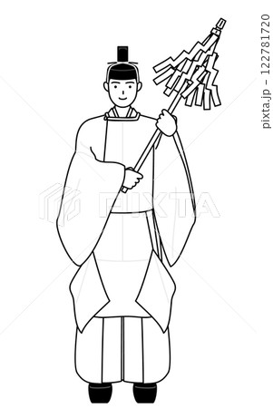 御祈祷する神社の神主、冠と斎服姿 122781720