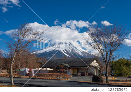 あさぎりフードパークから眺める富士山 122785972