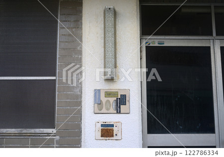 小豆島土庄町迷路のまちのガラス窓-4 122786334