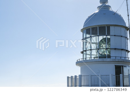 都井岬の先端にある都井岬灯台の発光部 122786349