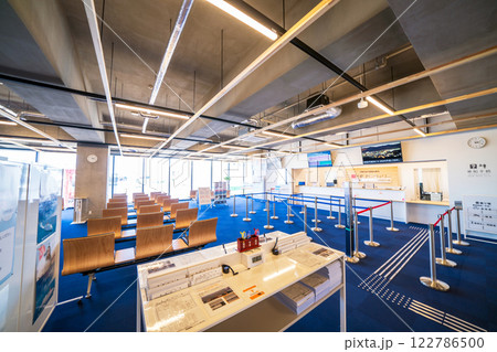 「青森県」八戸港フェリーターミナル　2階ロビー 122786500