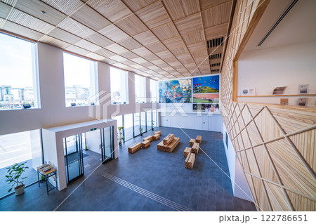 「青森県」八戸港フェリーターミナル 出入口ロビー 「青森県」八戸港フェリーターミナル 出入口ロビー 122786651