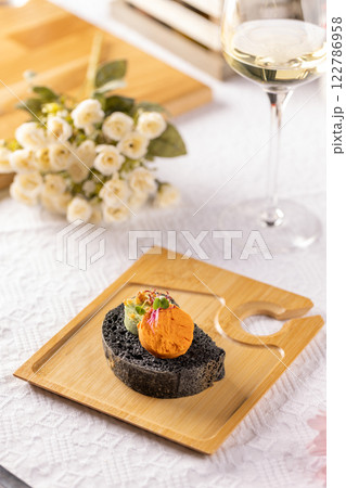 Black bread canapes Black bread canapes 122786958