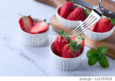新鮮ないちご 122787028