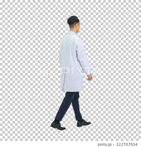 歩く白衣を着たミドル男性医師・科学者・研究者の後ろ姿　手作業で精密に切り抜いた背景透過全身写真PNG 122787834
