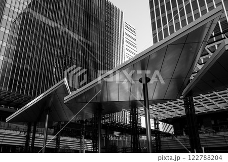 都市風景モノクロ写真 122788204