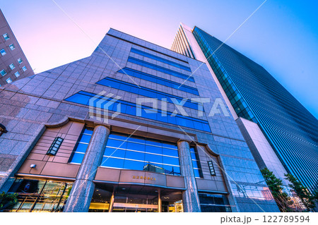 日本の東京都市景観 東お茶の水ビルや御茶ノ水ソラシティなど…（右方向にJR御茶ノ水駅）＝10日 122789594