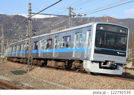 小田急小田原線を行く3000形 122792539