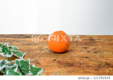 いよかん　愛媛県の特産品で濃厚な味わいの柑橘類 122792938