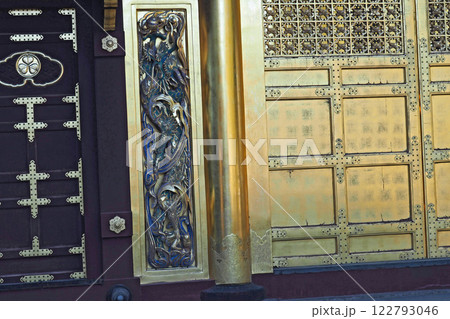 上野東照宮の唐門【東京都台東区】 122793046