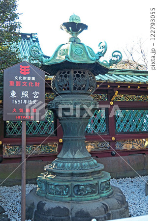 上野東照宮の銅燈籠【東京都台東区】 122793055