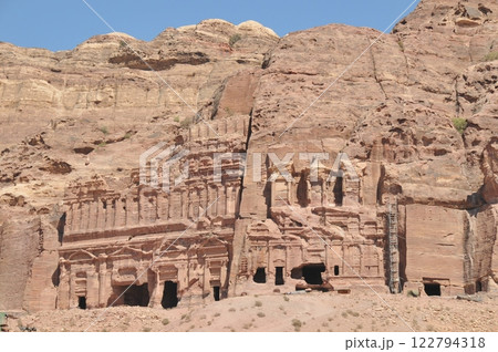ヨルダン、ペトラ、ペトラ遺跡、宮殿の墓、コリントの墓、王家の墓 122794318