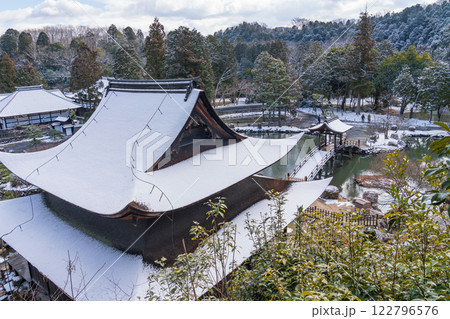 雪の虎渓山永保寺〈岐阜県多治見市〉 122796576