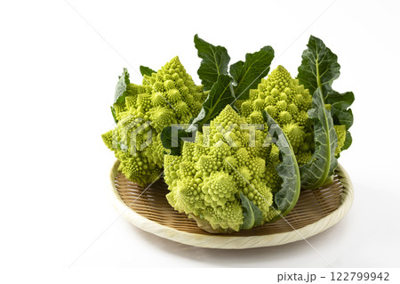 白バックのロマネスコ 白バックのロマネスコ 122799942