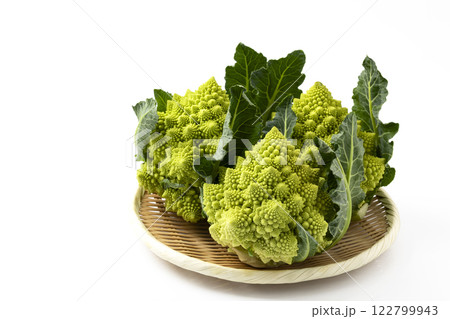 白バックのロマネスコ 122799943
