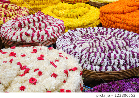 インドベンガルール_アジア最大の生花市場・KRマーケットの風景 122800552