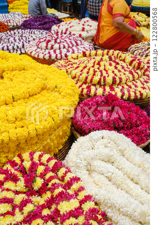 インドベンガルール_アジア最大の生花市場・KRマーケットの風景 インドベンガルール_アジア最大の生花市場・KRマーケットの風景 122800568