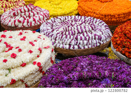 インドベンガルール_アジア最大の生花市場・KRマーケットの風景 122800782