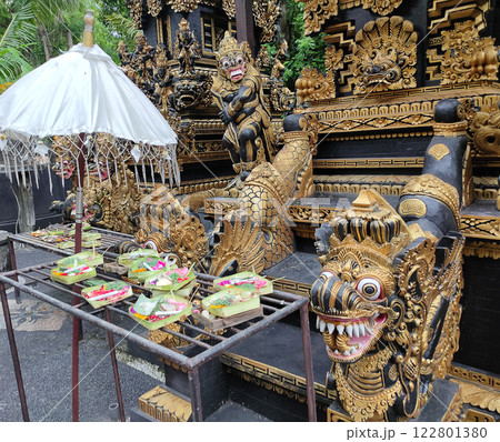 Traditional statue of a guardian demon on the island of Bali, Indonesia. 122801380