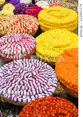 インドベンガルール_アジア最大の生花市場・KRマーケットの風景 122802174