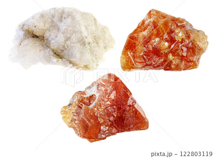 natural specimens of uncut scheelite rocks cutout natural specimens of uncut scheelite rocks cutout 122803119