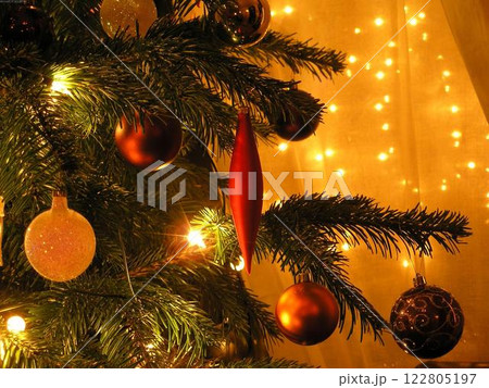 Christmas Tree with Ornaments and Decorative Lights Christmas Tree with Ornaments and Decorative Lights 122805197