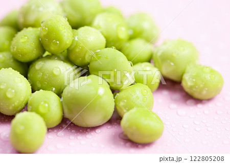 Fresh Green Peas Close-Up Background 122805208