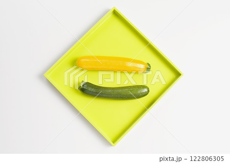 Courgettes in a dish 122806305