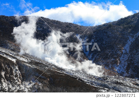 箱根　大涌谷の眺望 122807271
