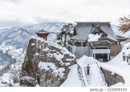 山形県 山寺(宝珠山立石寺) 雪景色 絶景の寺 山形県 山寺(宝珠山立石寺) 雪景色 絶景の寺 122809310