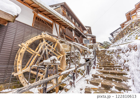 馬籠宿　雪景色　 122810613