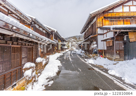 妻籠宿　雪景色 122810864