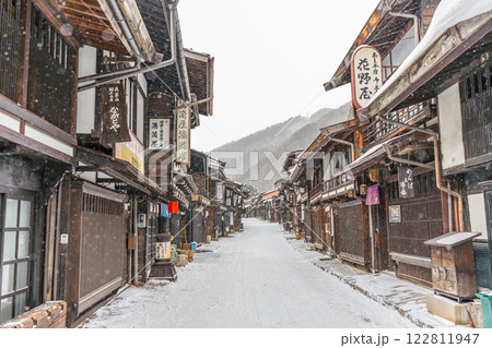 雪降る奈良井宿 雪降る奈良井宿 122811947