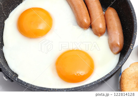 目玉焼き 122814128