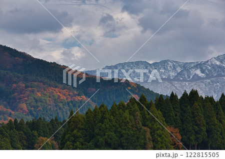 晩秋の勝山城博物館 122815505